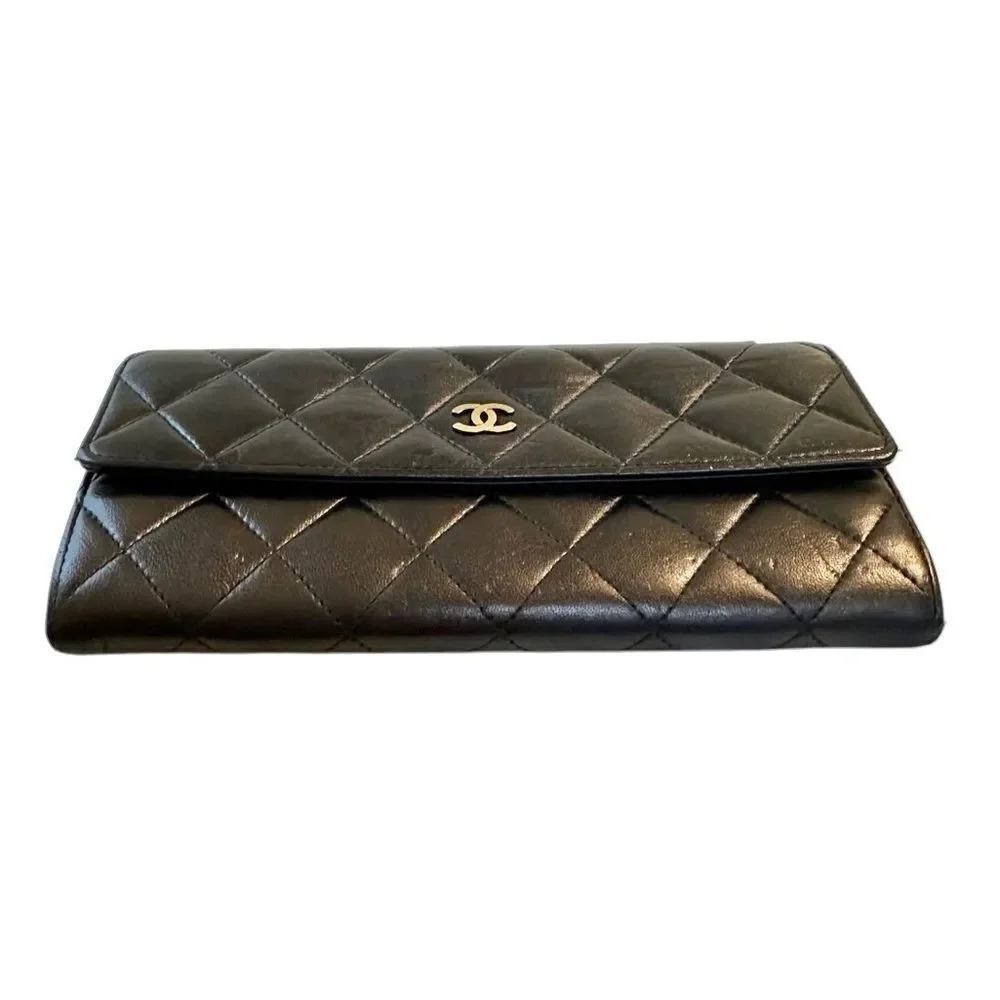 Chanel Black Quilted Leather Wallet